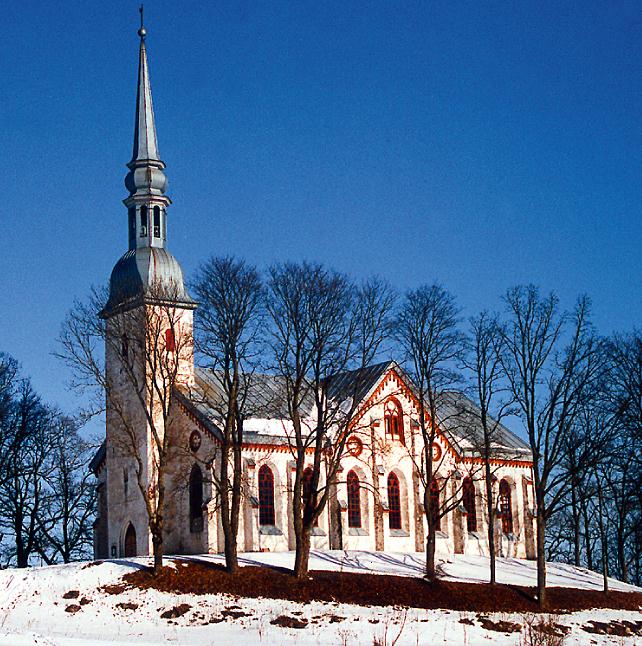 File:Otepää Maarja kirik.jpg